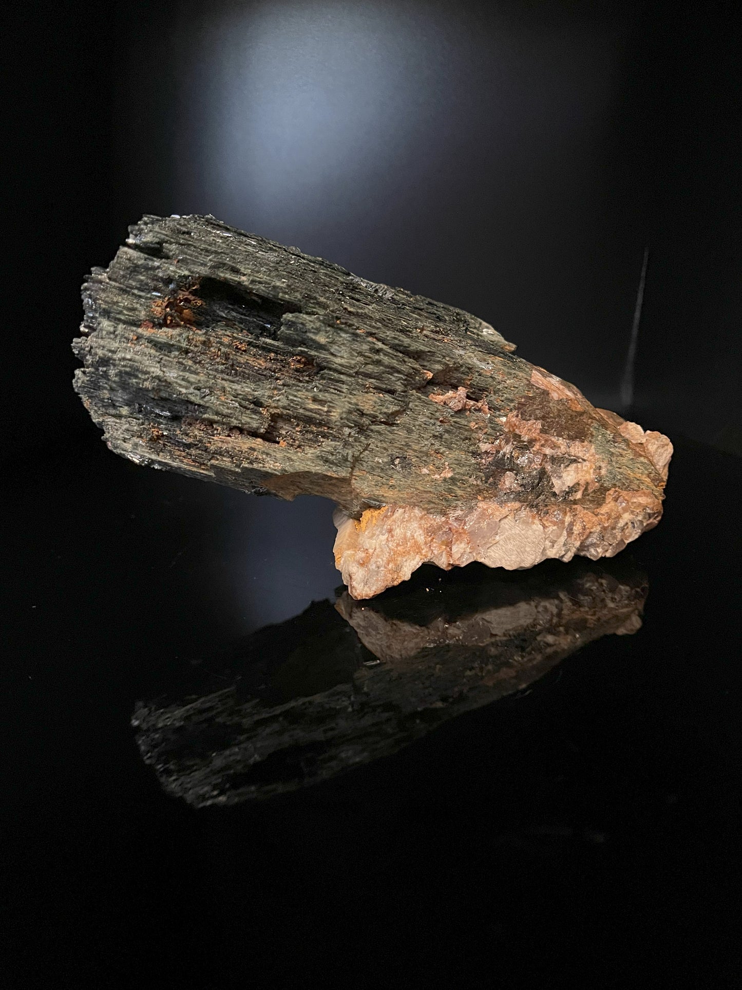 Aegirine 466.3g