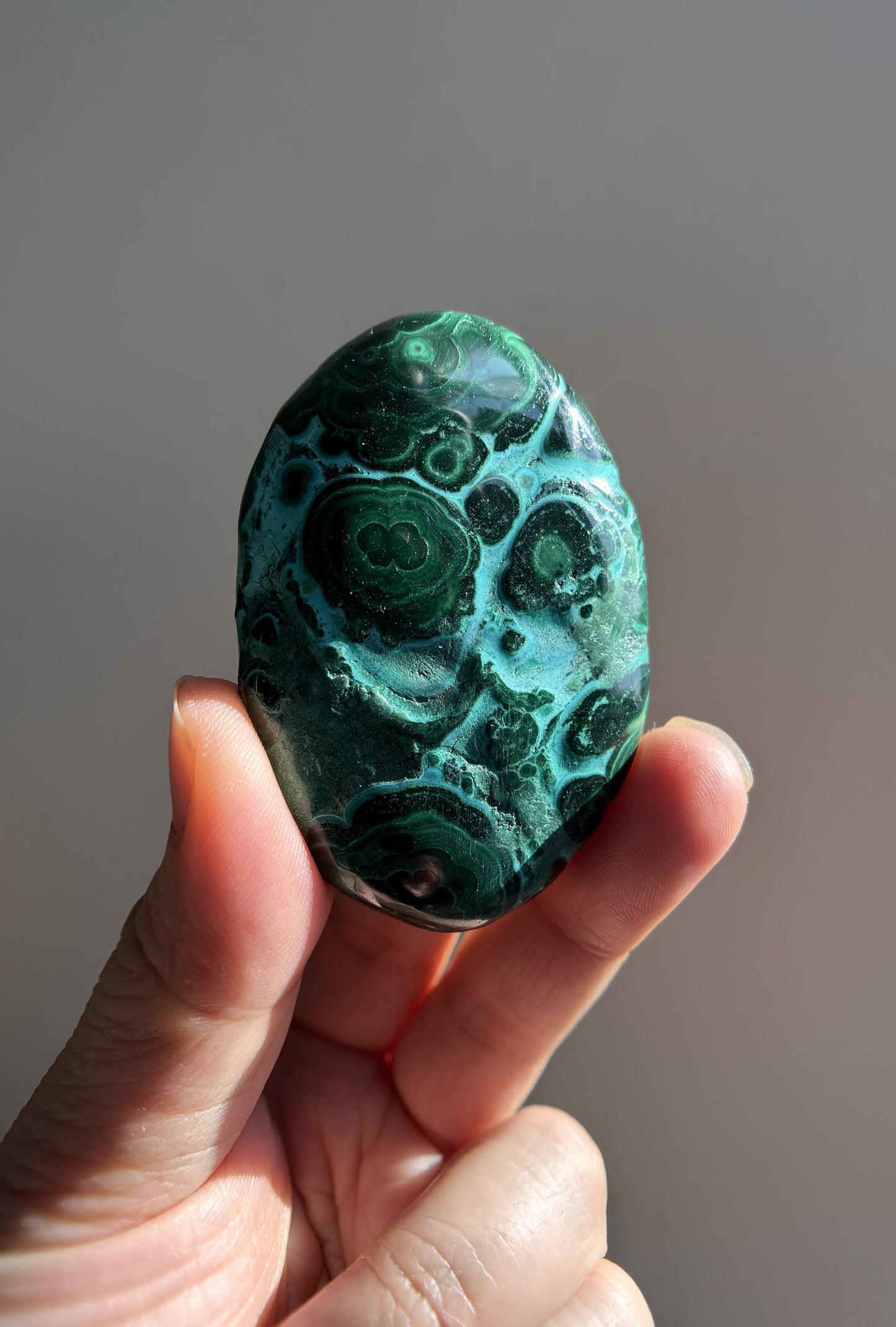 Chrysocolla Malachite Palmstone 69g