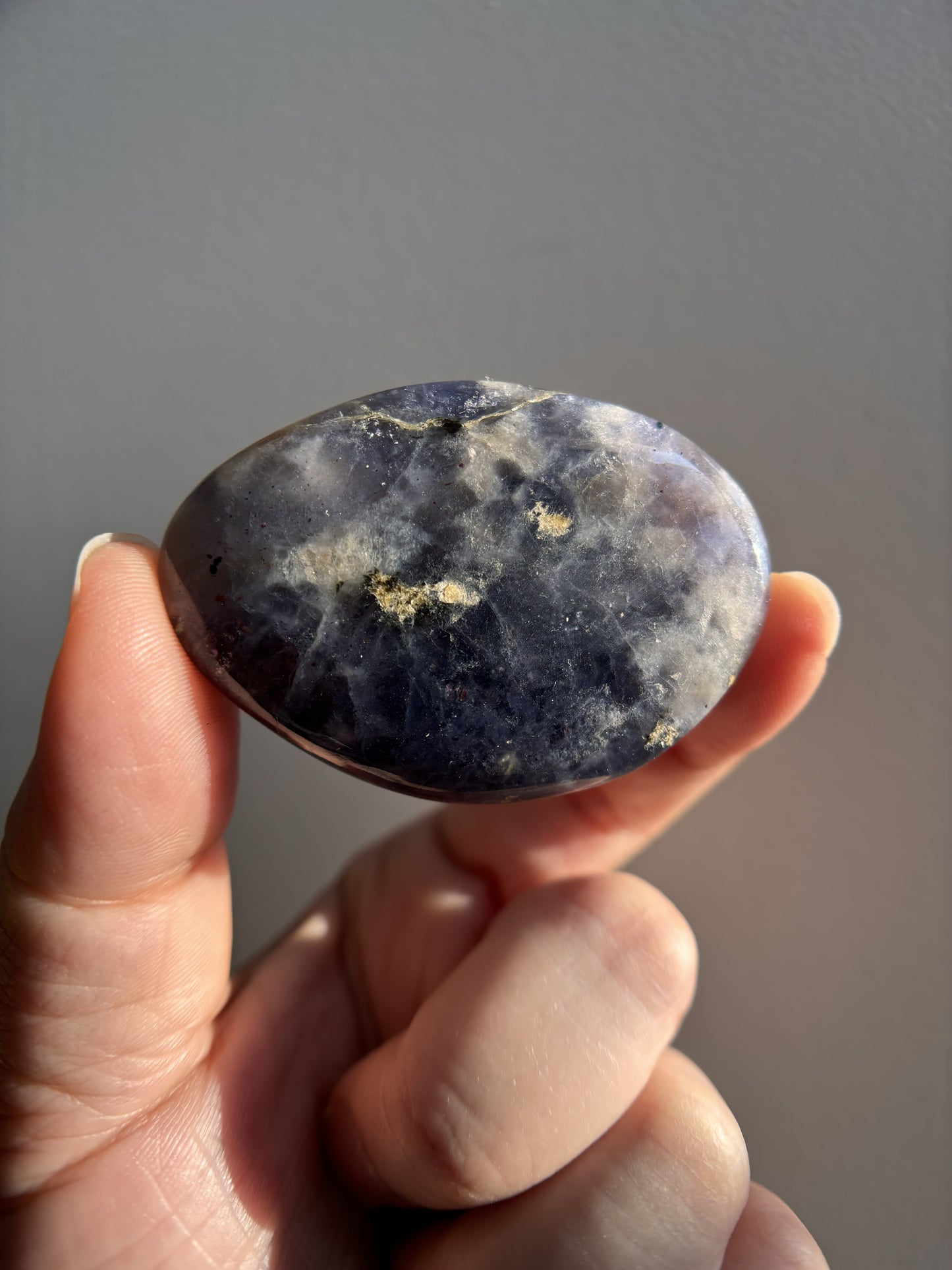 Iolite with Sunstone 38g