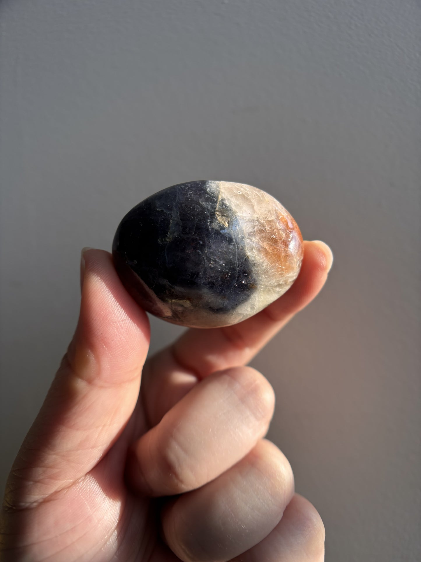 Iolite with Sunstone 44g