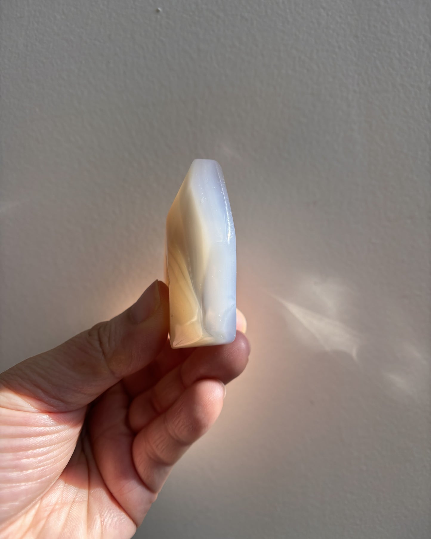 Mini Agate Standing Point 67g