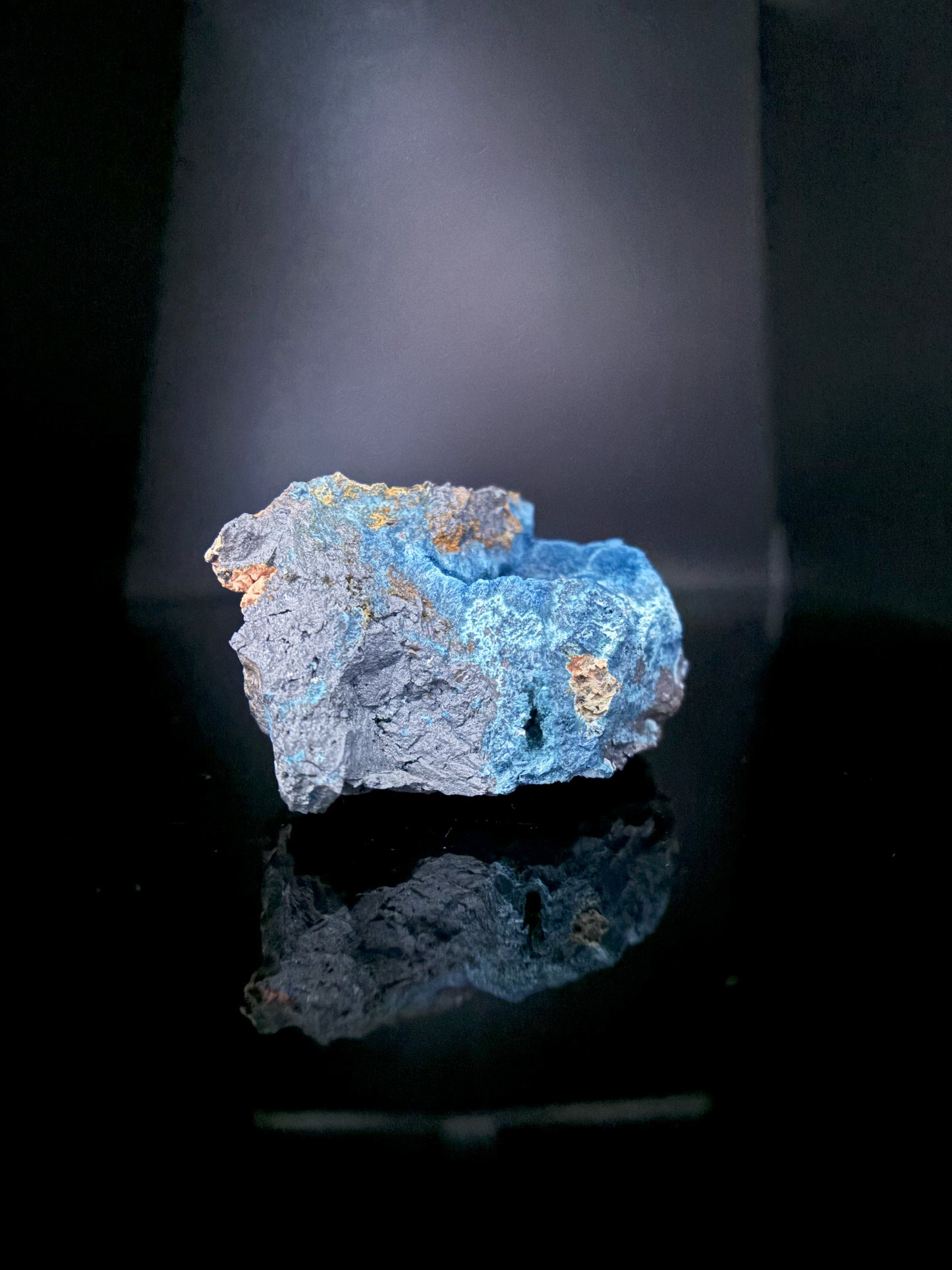 Velvety Shattuckite and Manganese 118g