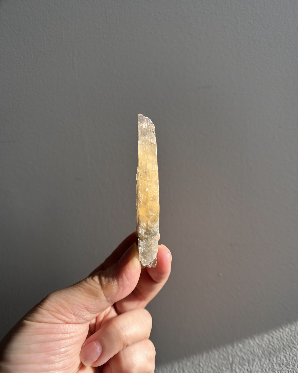 Spanish Light Golden Honey Selenite 25.1g