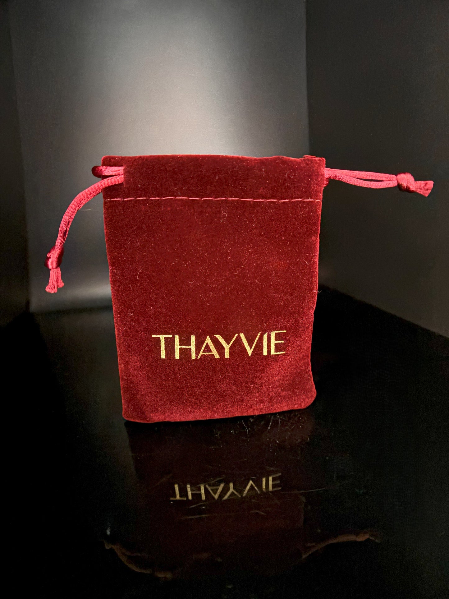Thayvie Velvet Pouch
