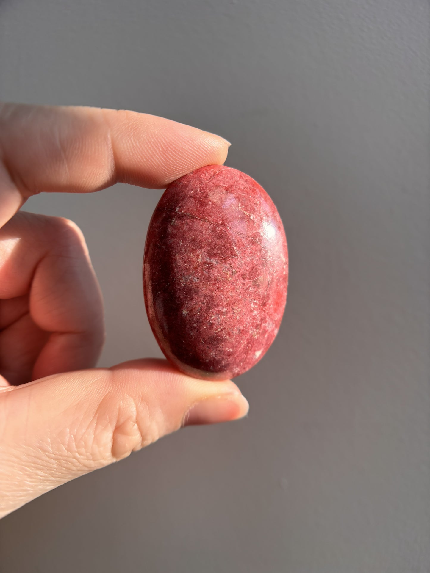 Thulite Palmstone 40g
