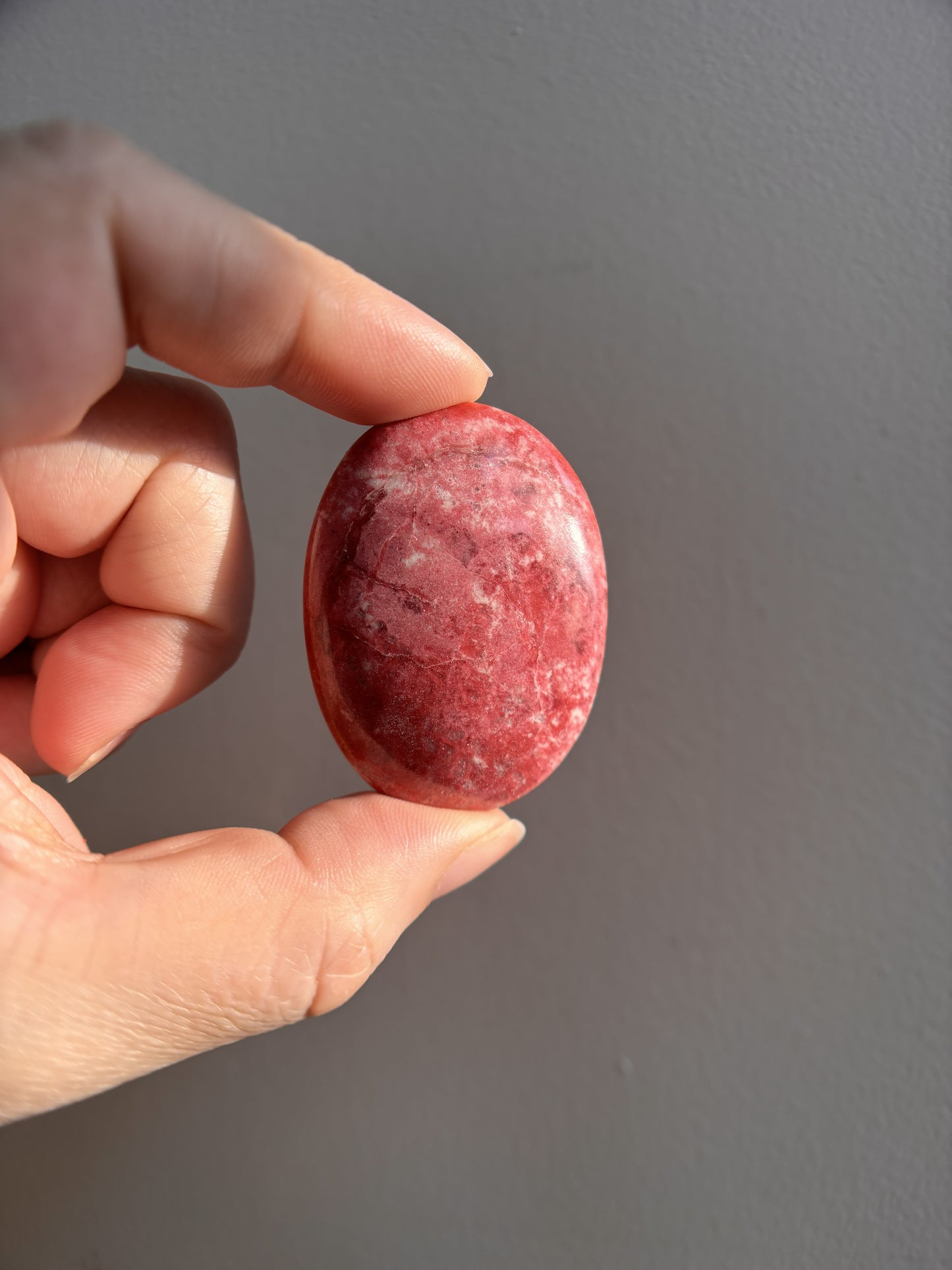 Thulite Palmstone 47g