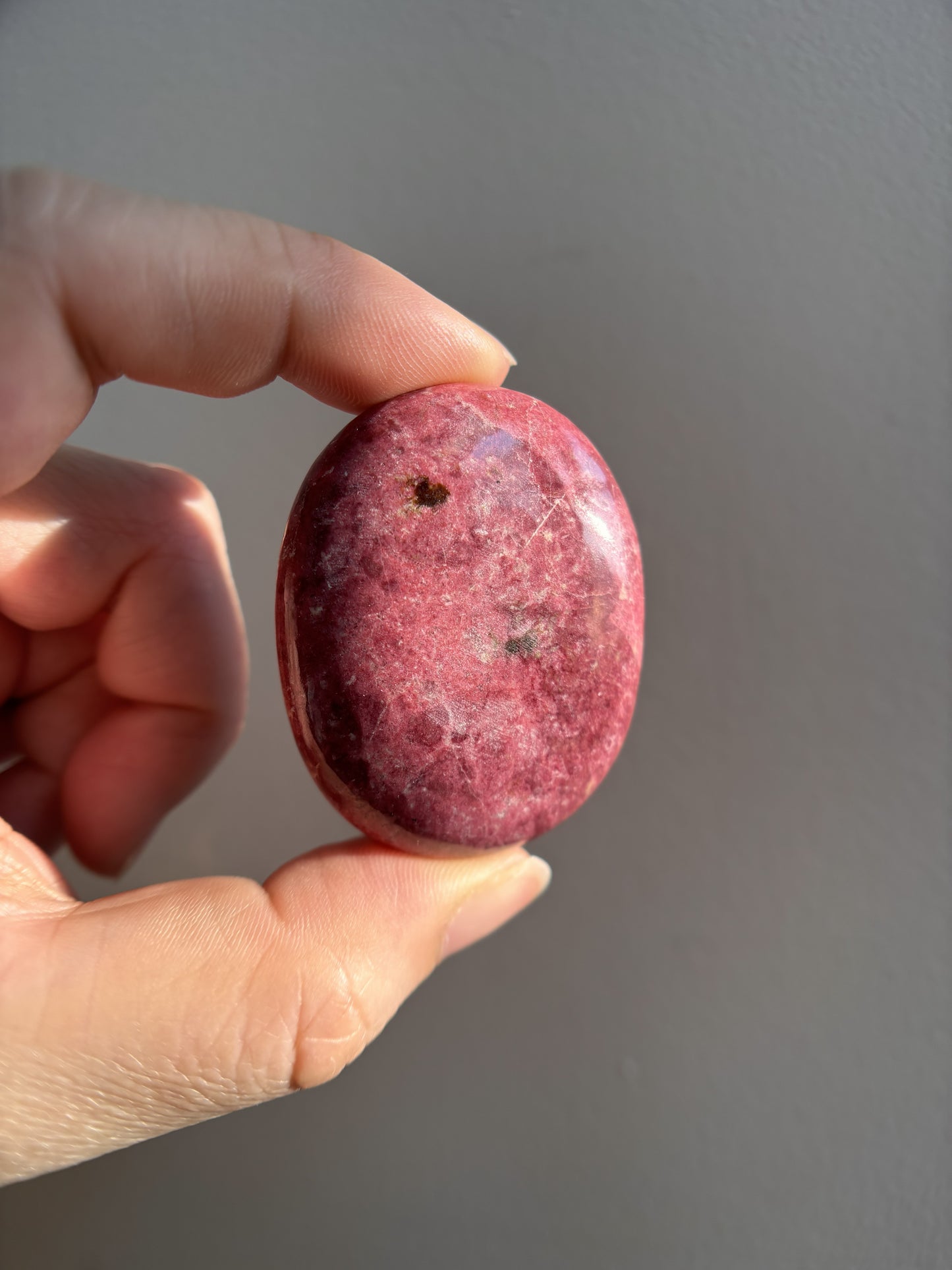 Thulite Palmstone 59g