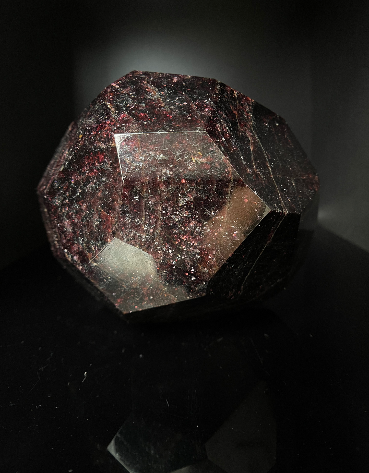 Almandine Garnet Dodecahedron 4.7kg (10.4lbs)