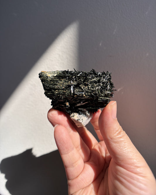Aegirine Spikes with Orthoclase and Zircon 101.1g