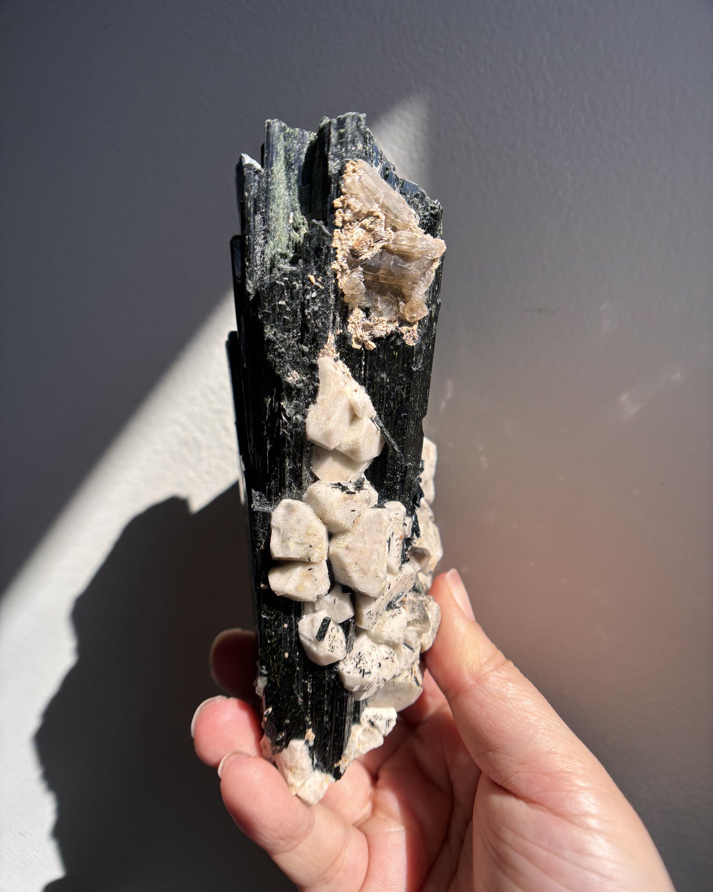 Aegirine with Orthoclase 642.9g
