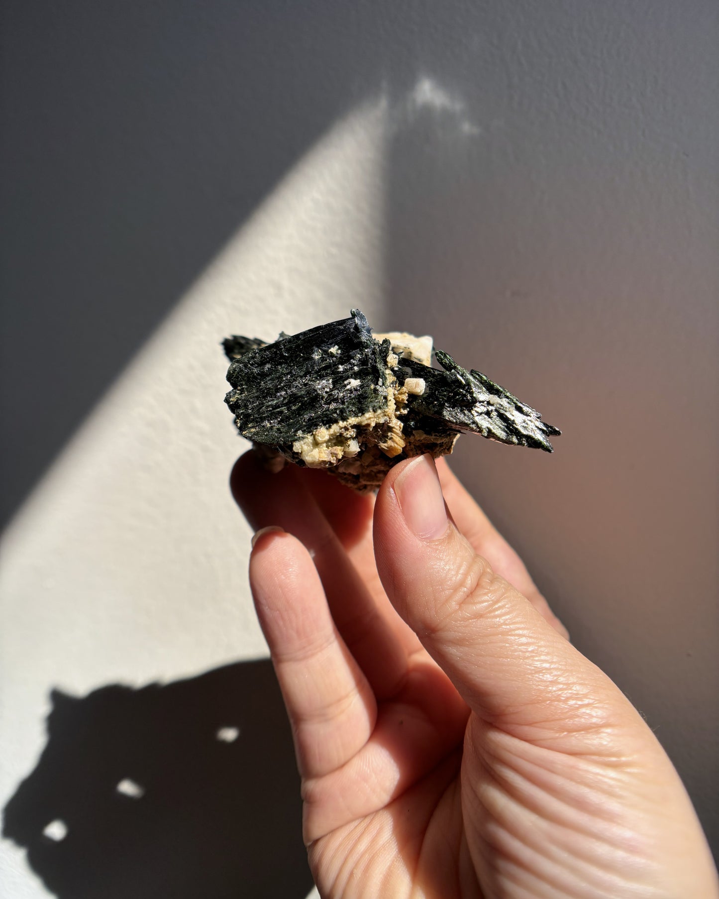 Aegirine on Orthoclase 80.6g