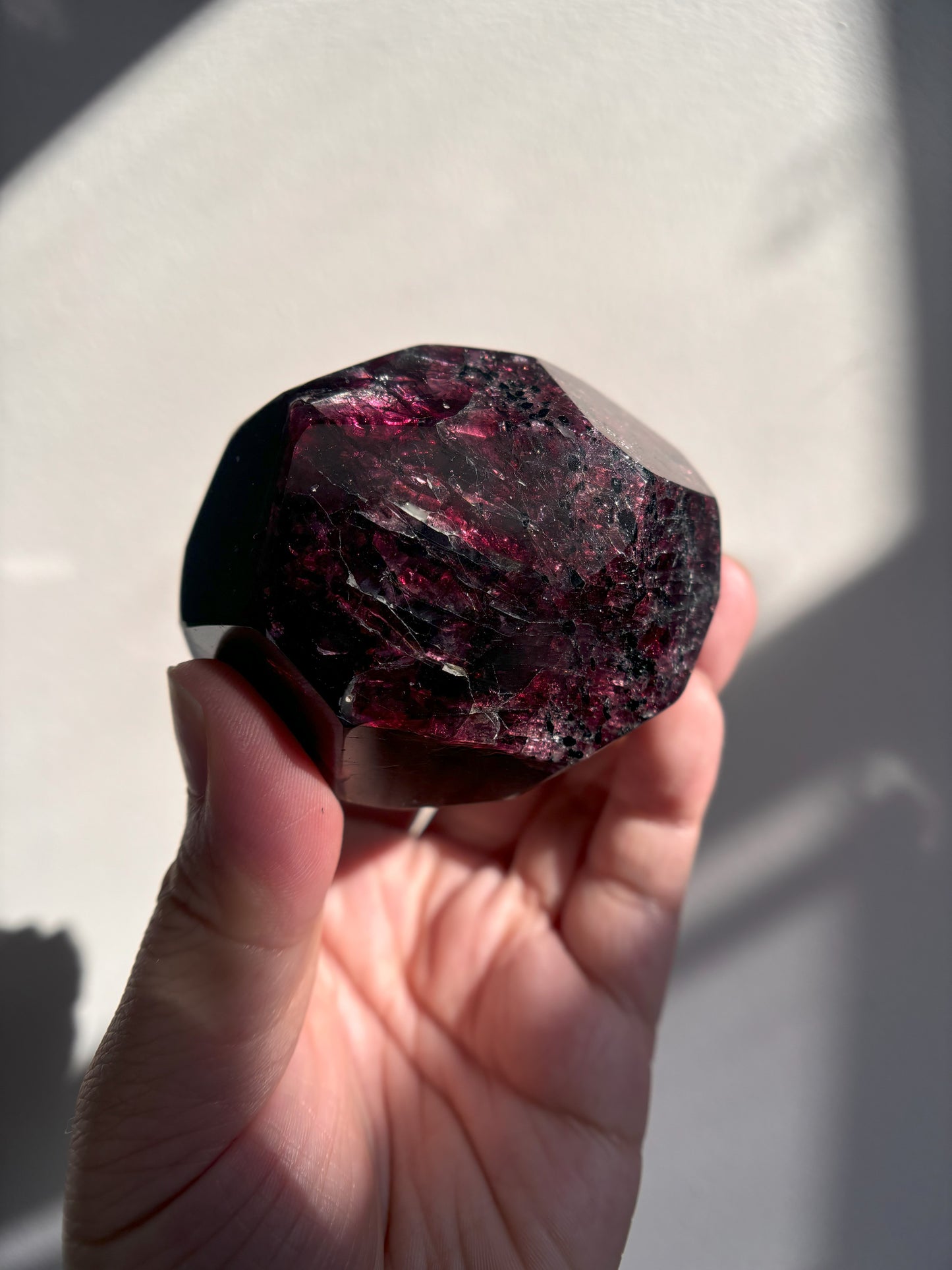 Almandine Garnet Dodecahedron 475g (1.05lbs)