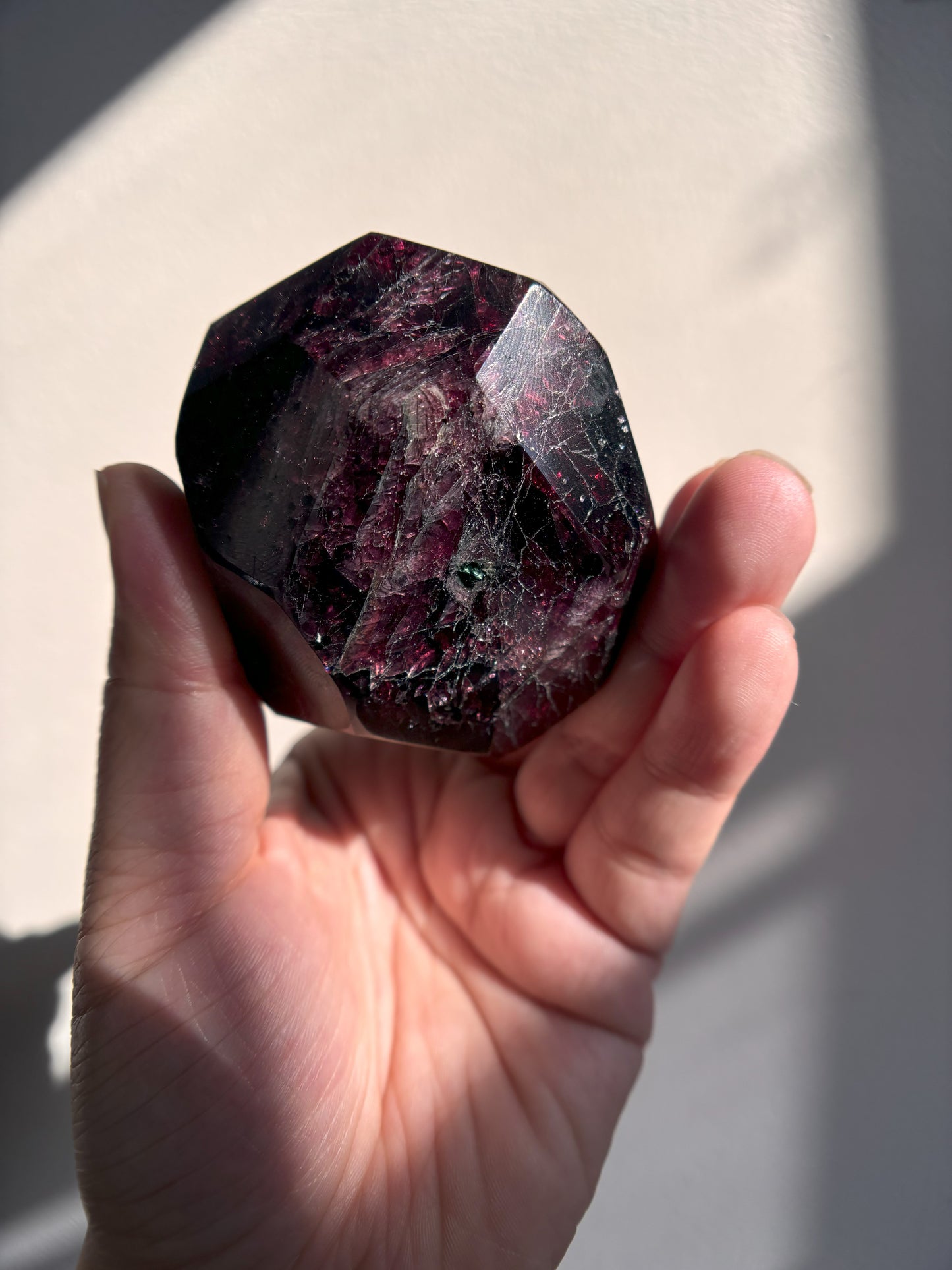 Almandine Garnet Dodecahedron 475g (1.05lbs)