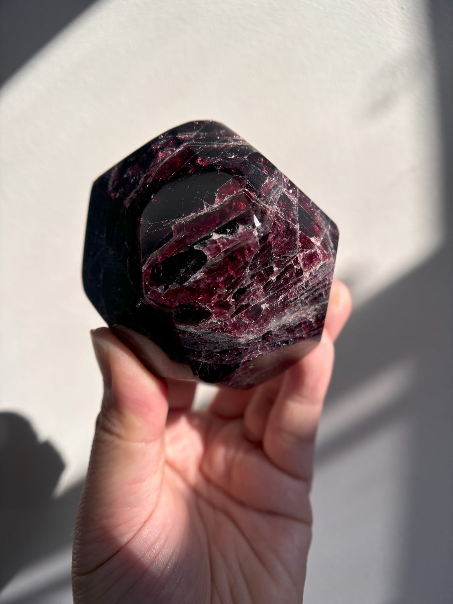 Almandine Garnet Dodecahedron 749g (1.65lbs)