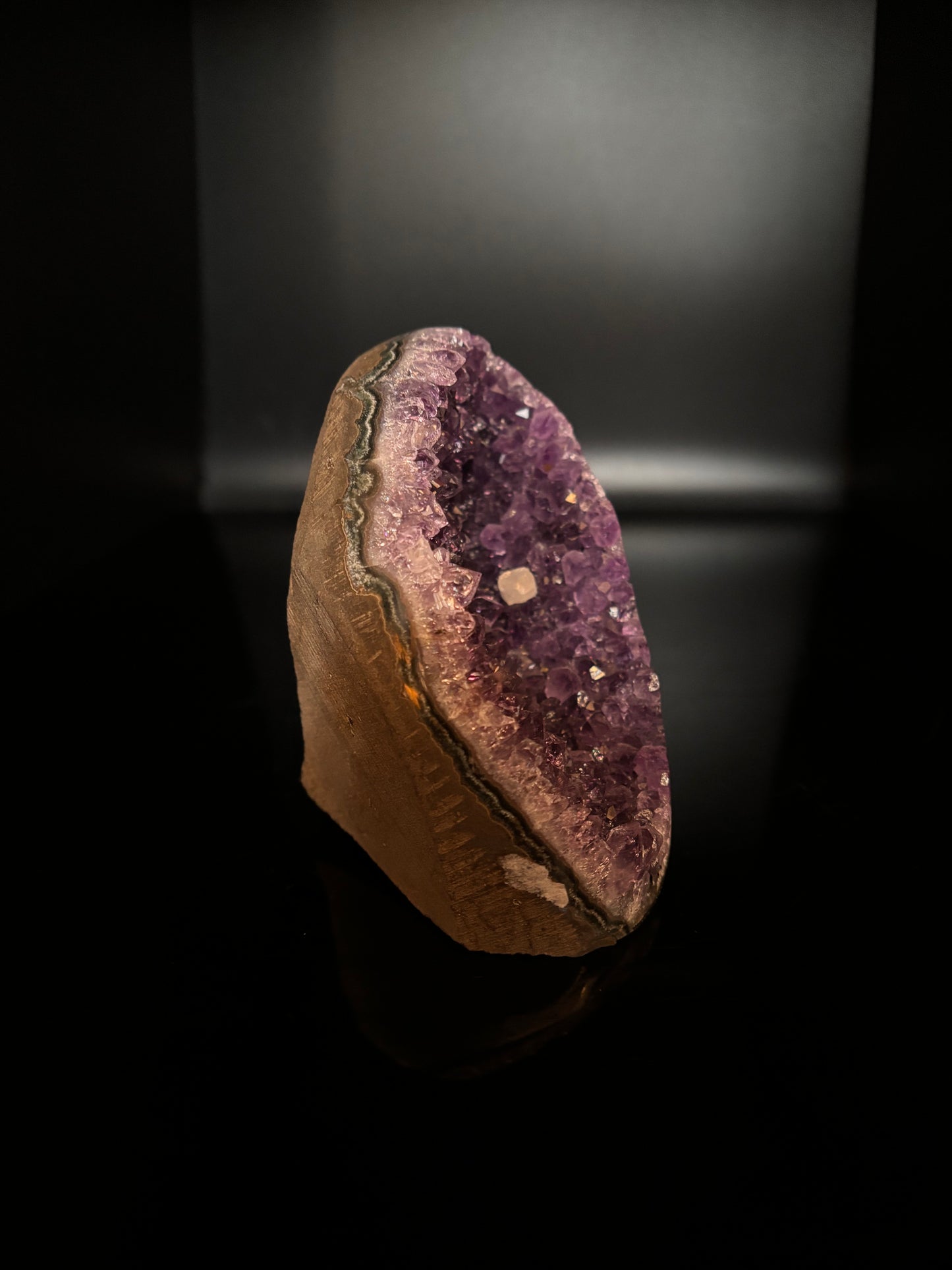 Amethyst Cutbase with Calcite 272g