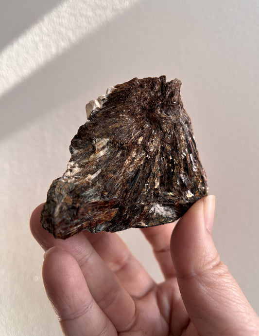 Astrophyllite 136g