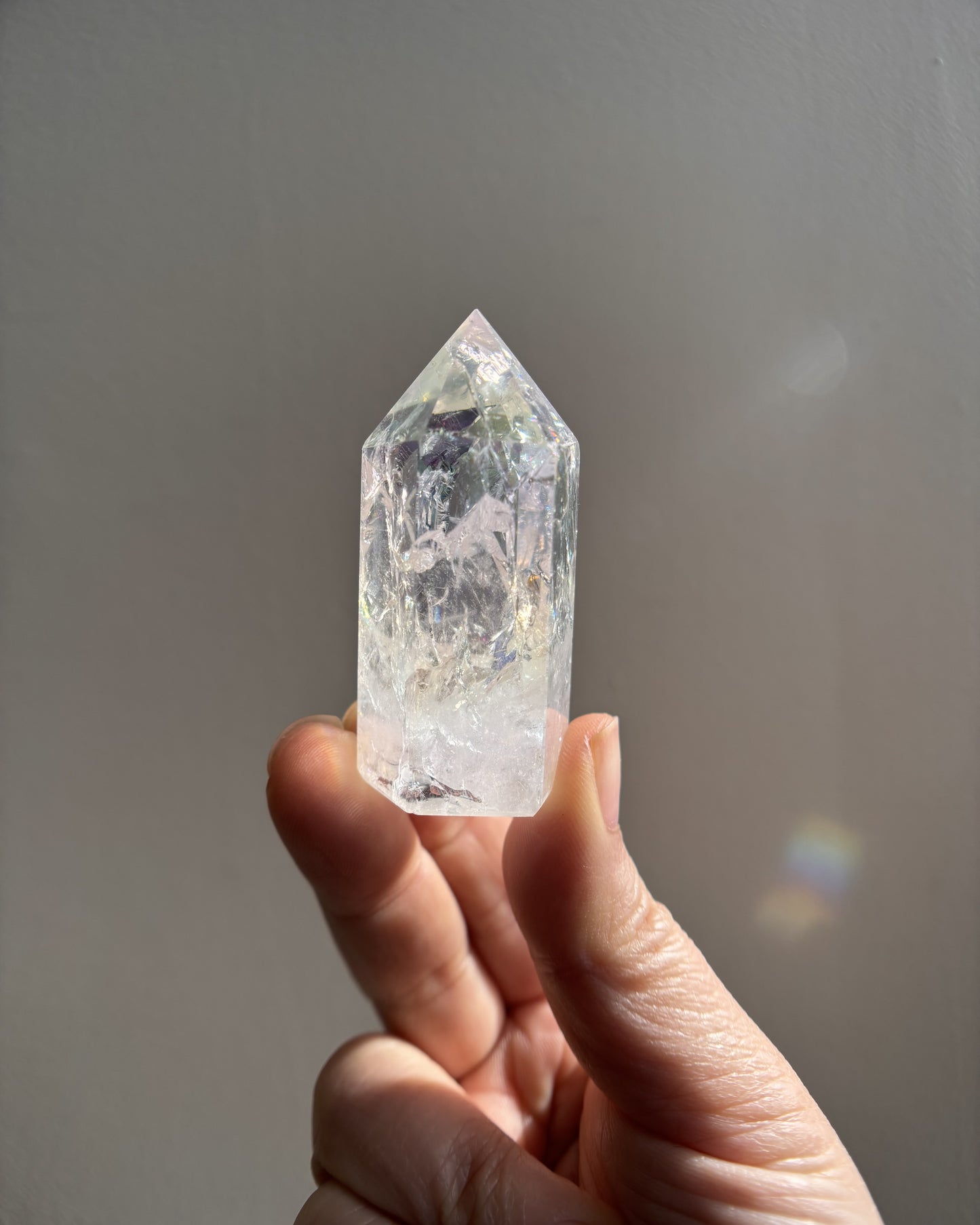 Aura Crackle Quartz Tower 50.8g
