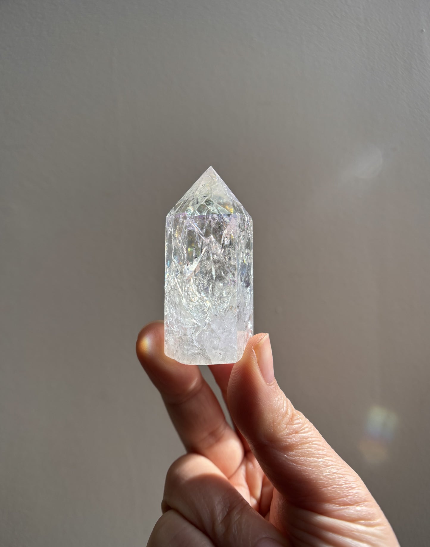 Aura Crackle Quartz Tower 50.8g