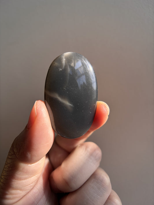 Black Moonstone 15.7g