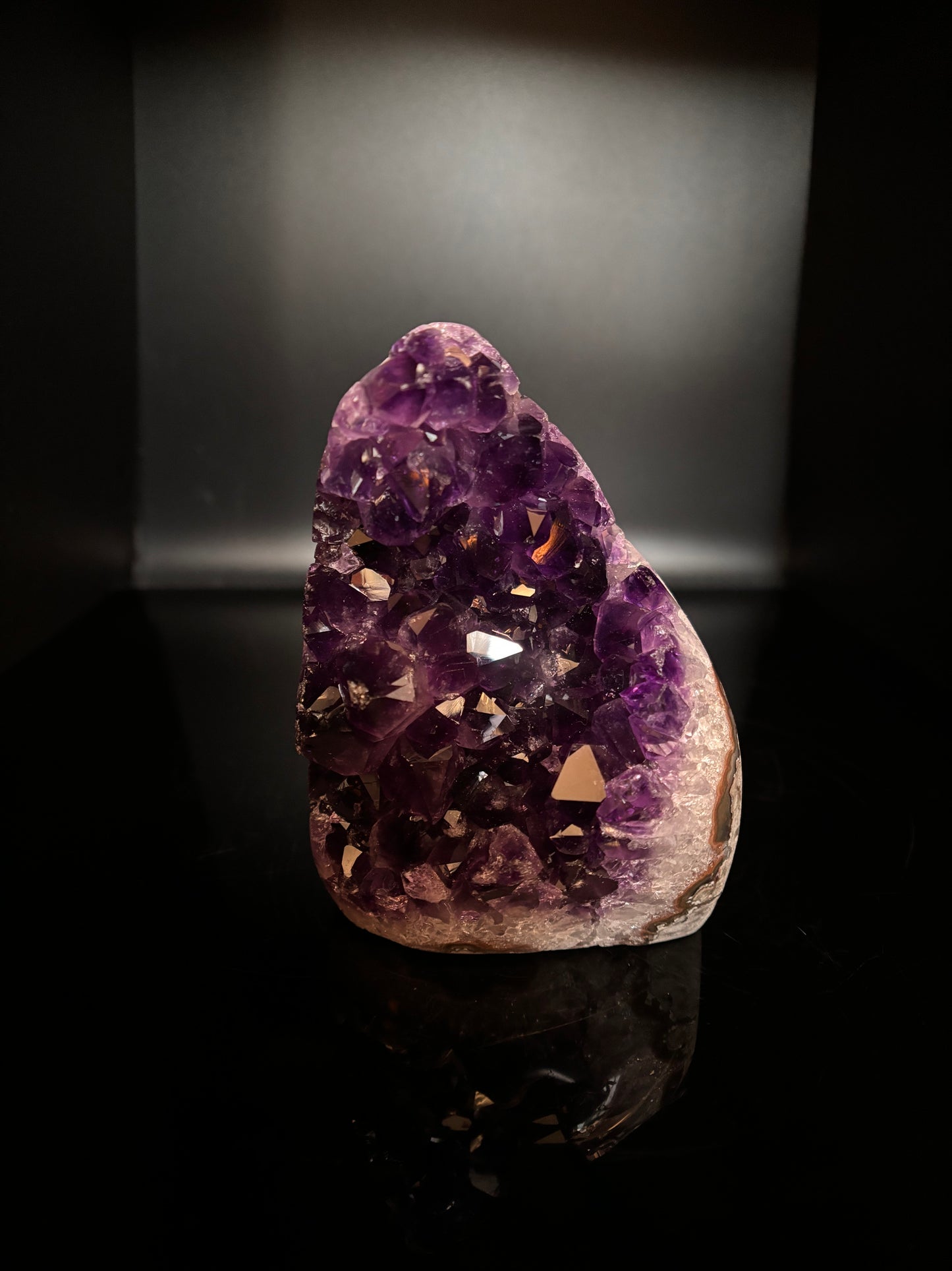 Amethyst Cutbase 436g