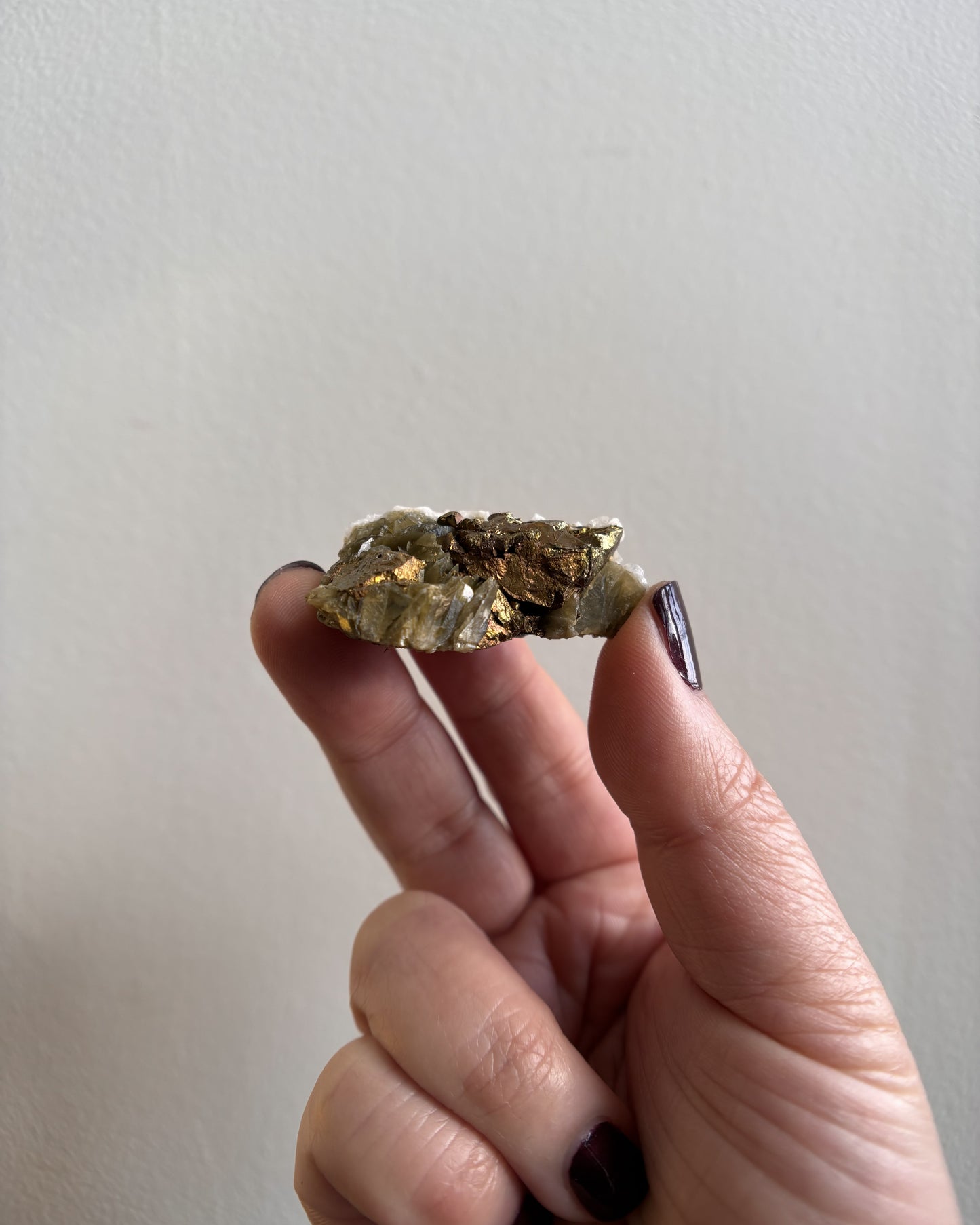 Chalcopyrite and Siderite 23.5g