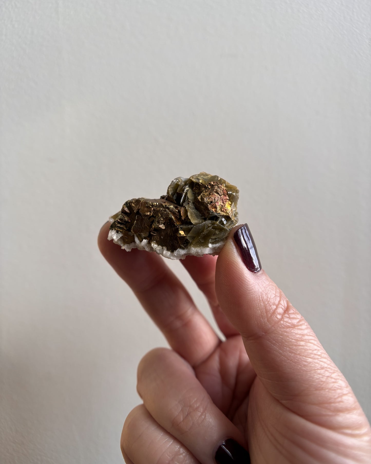 Chalcopyrite and Siderite 23.5g