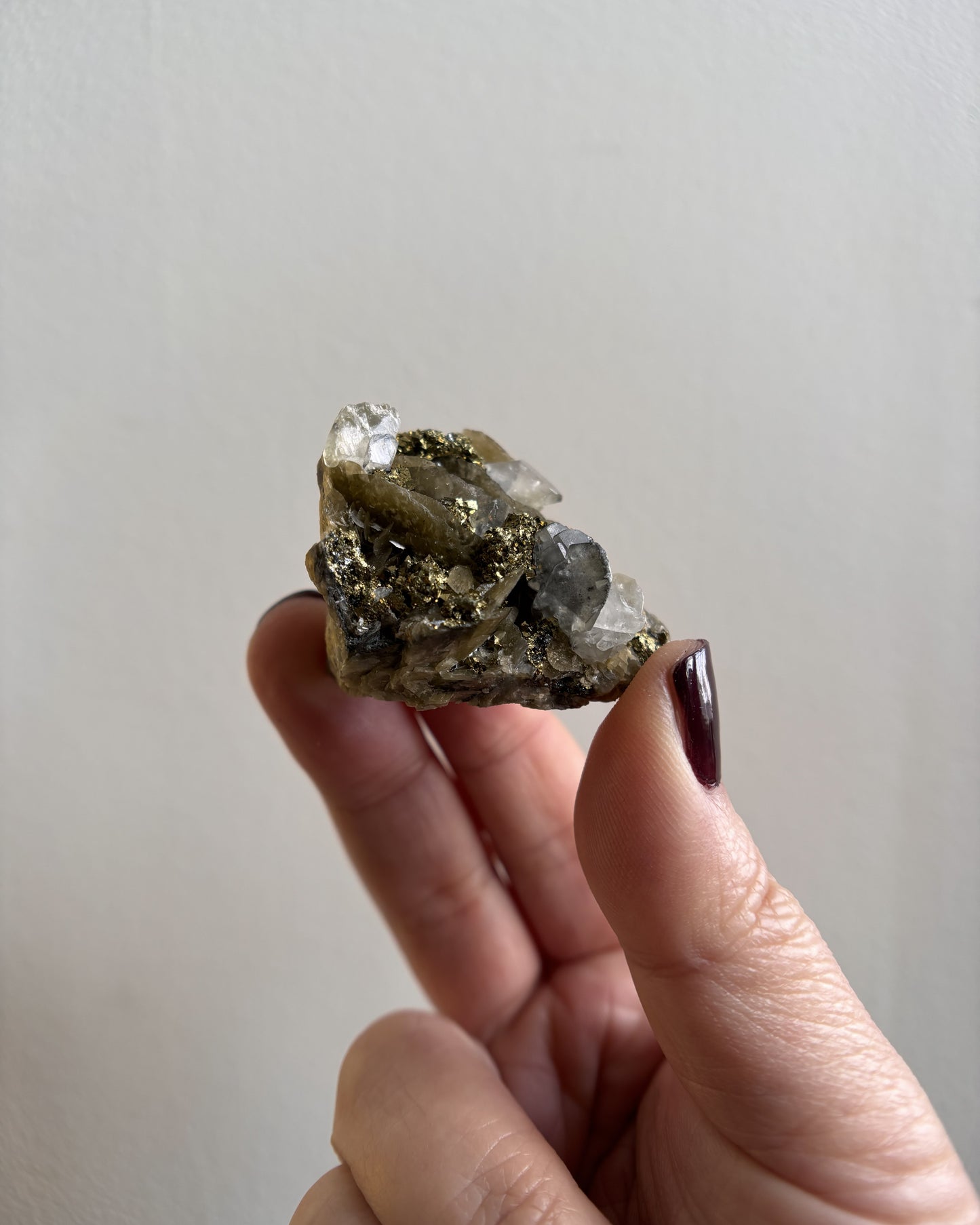 Chalcopyrite and Siderite 35.8g