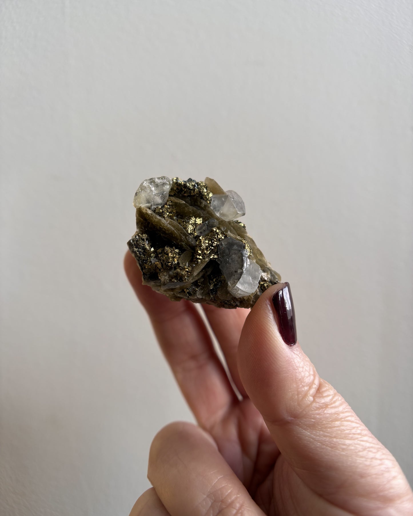 Chalcopyrite and Siderite 35.8g
