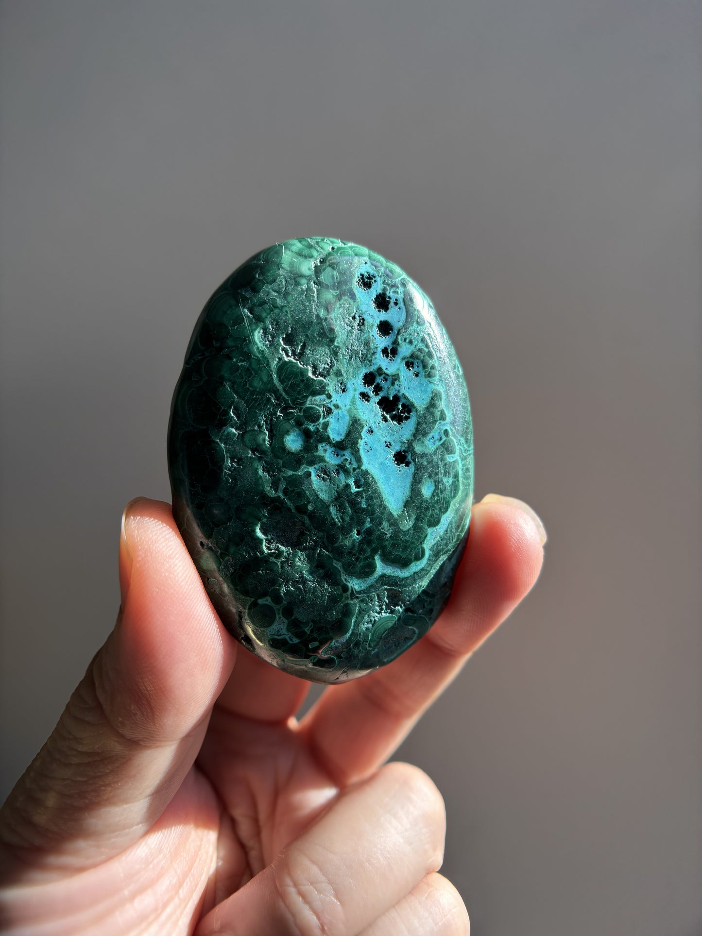 Chrysocolla Malachite Palmstone 69g