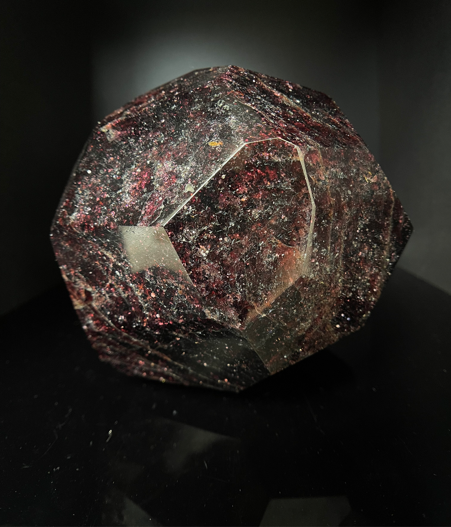 Almandine Garnet Dodecahedron 4.7kg (10.4lbs)