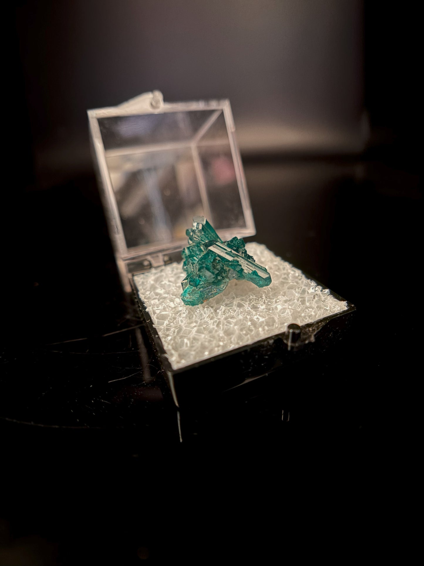 Gemmy Dioptase 2.73g