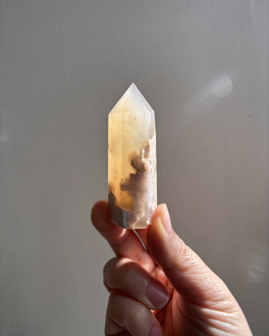 Flower Agate Tower 52g