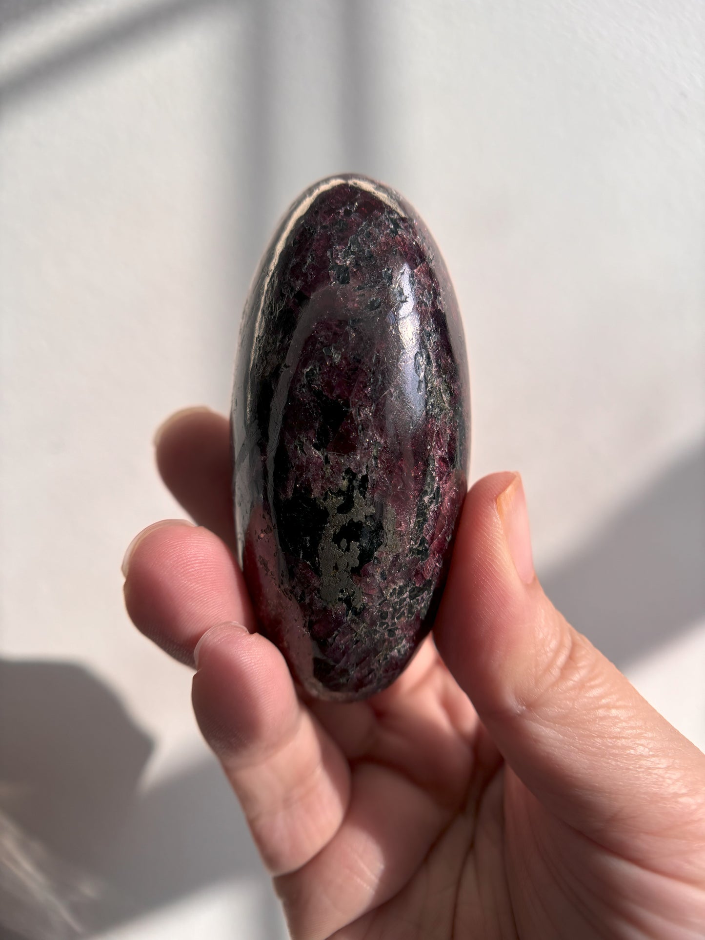 Garnet Lingam 175g