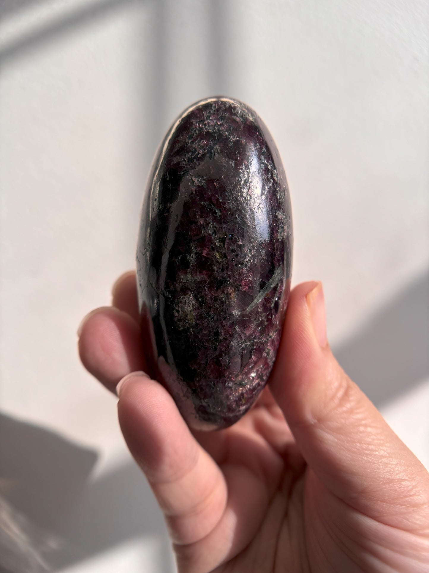 Garnet Lingam 175g