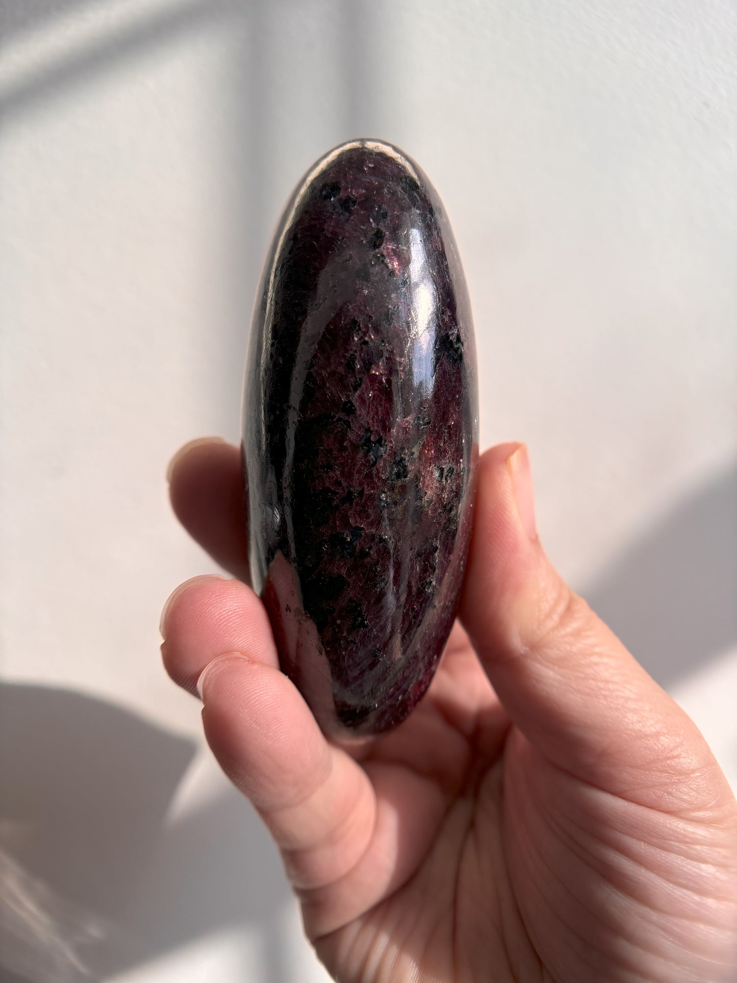 Garnet Lingam 192g