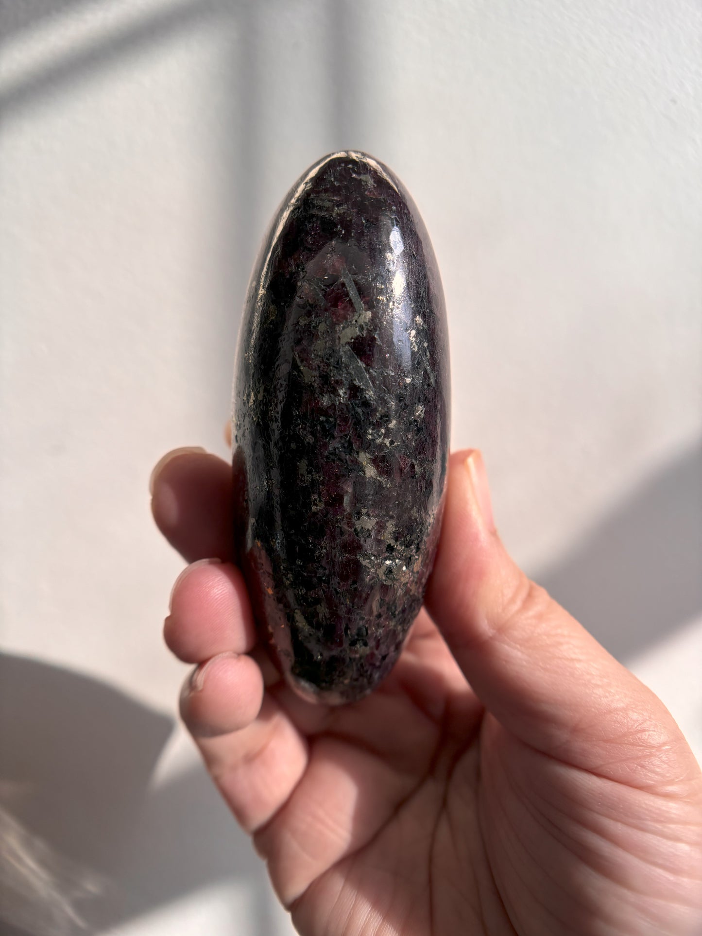 Garnet Lingam 192g