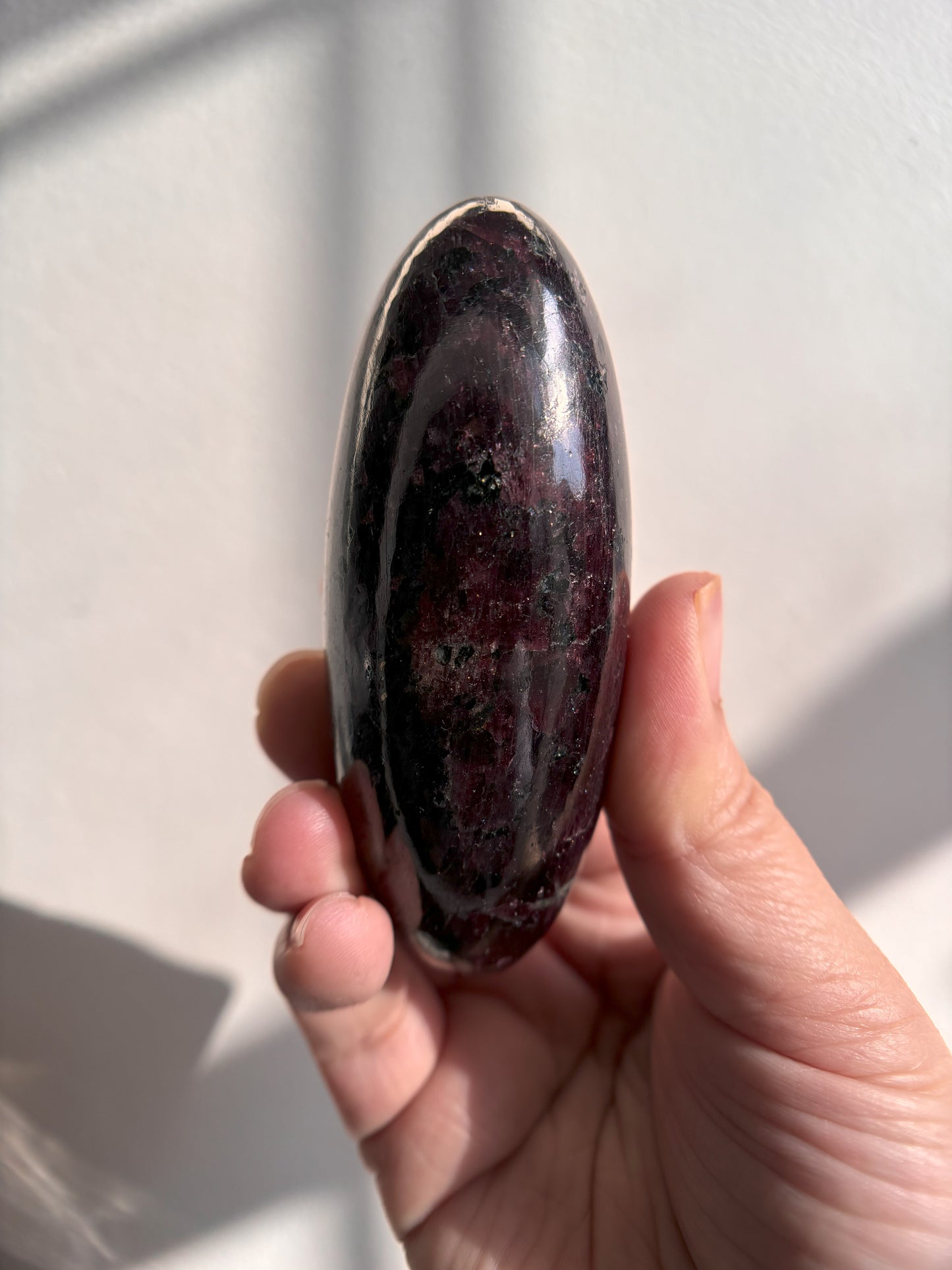 Garnet Lingam 192g