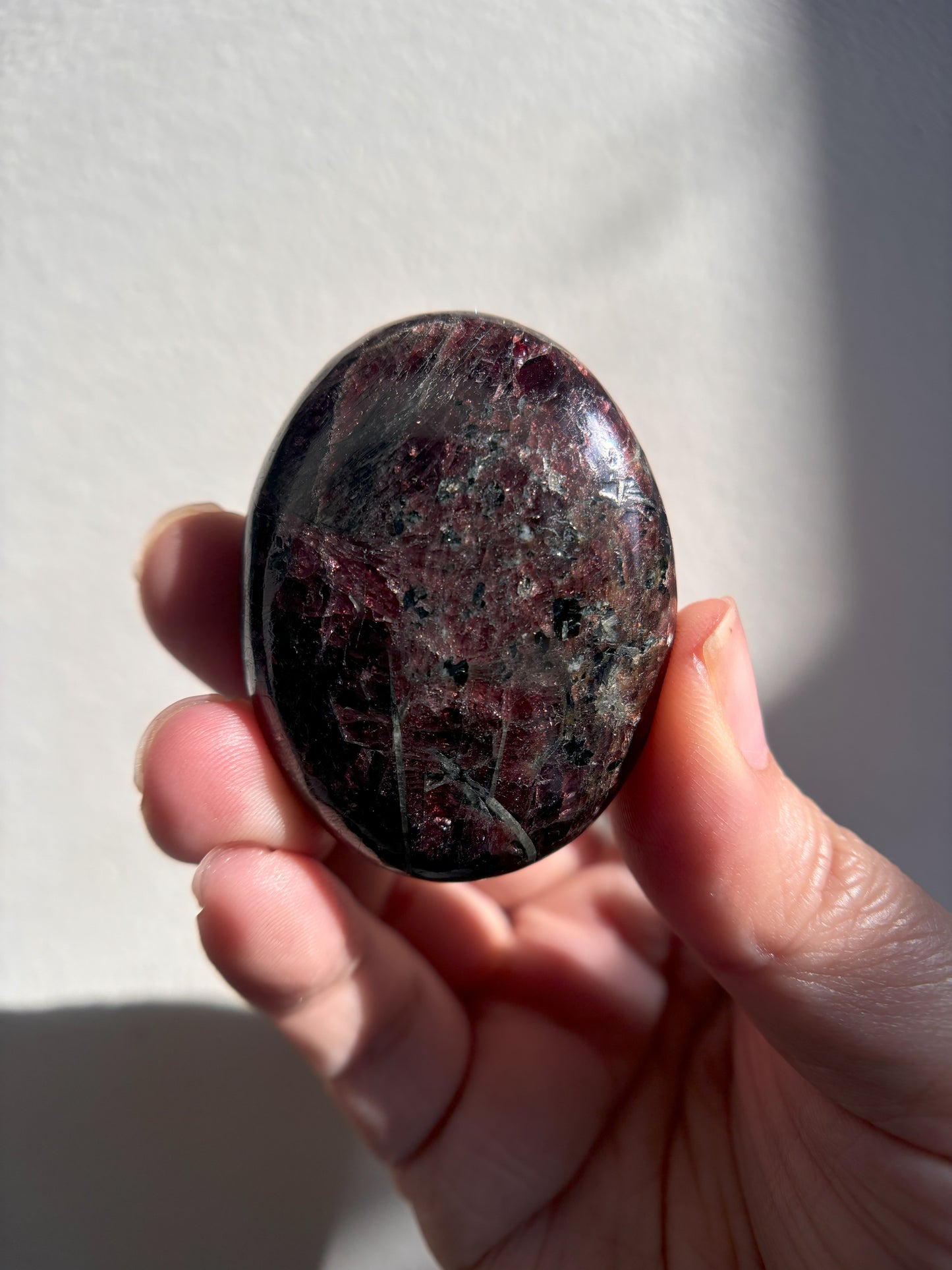 Garnet Palmstone 85g