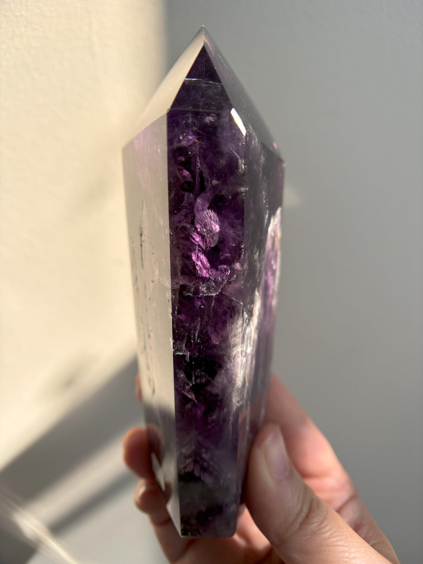 Bahia Amethyst Tower 364g