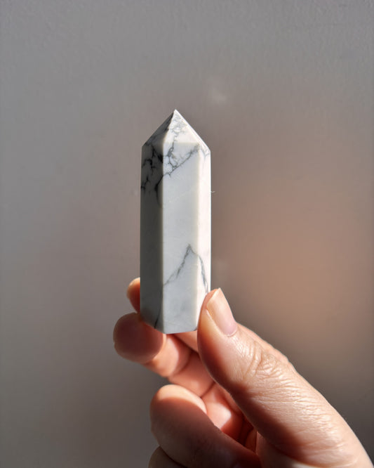 Howlite Tower 51.5g