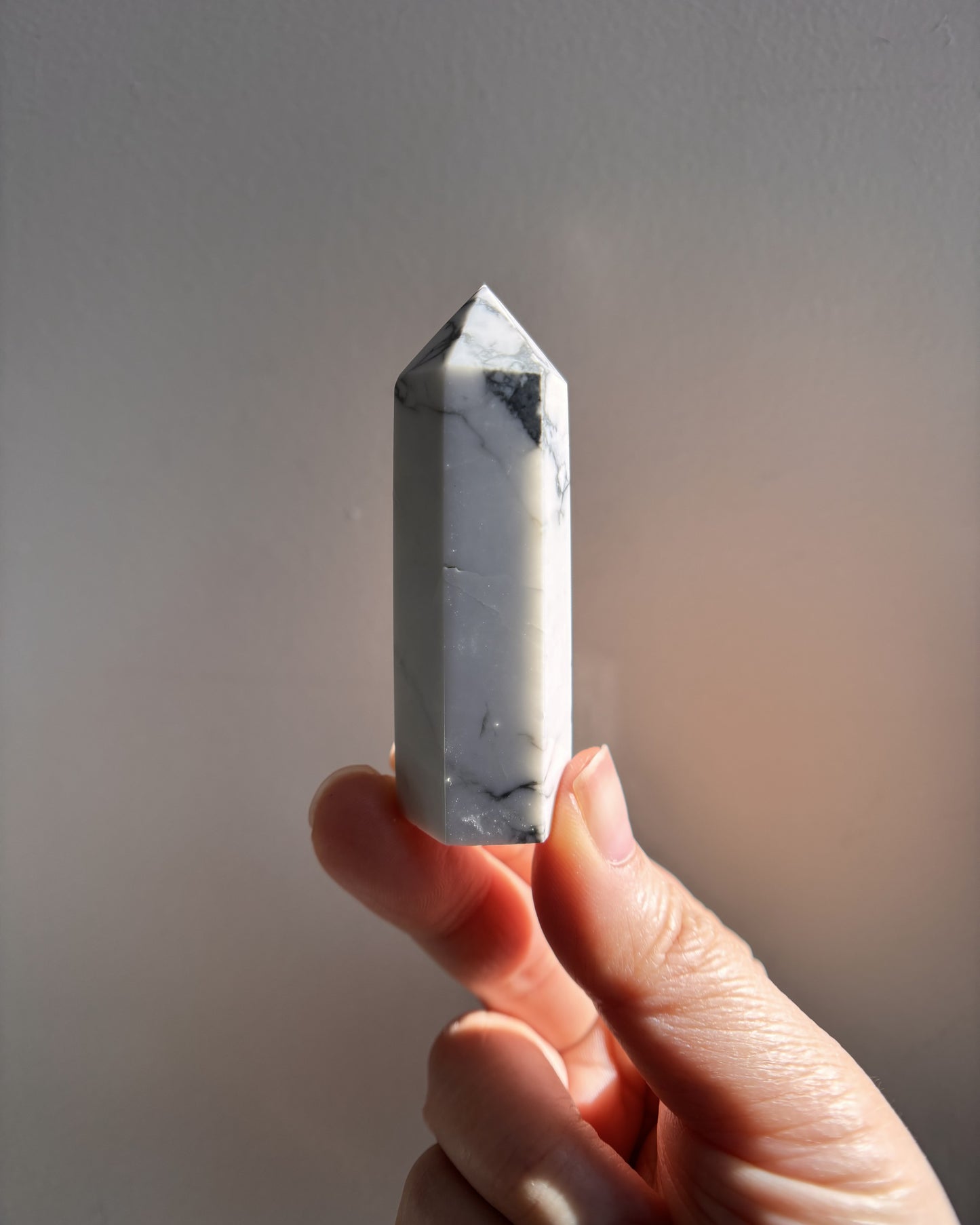 Howlite Tower 51.5g