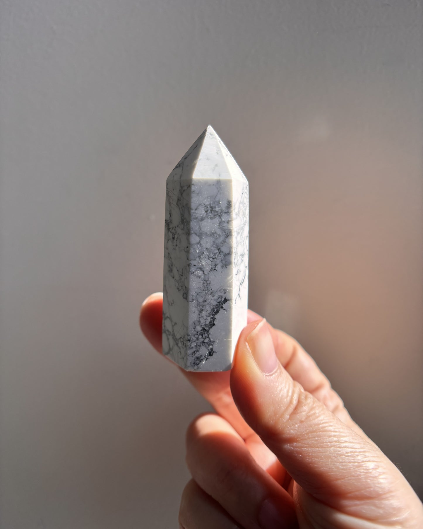 Howlite Tower 53.1g