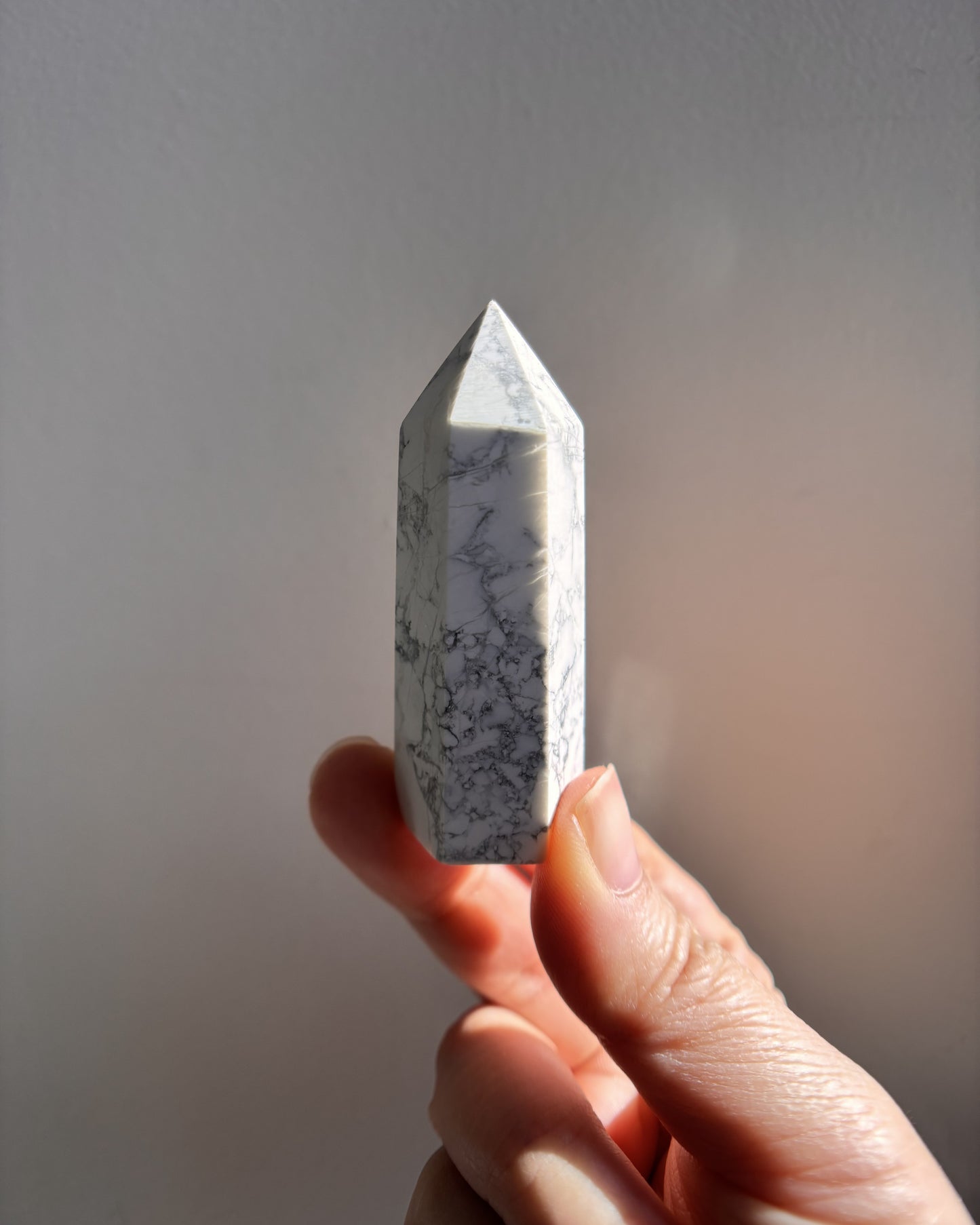 Howlite Tower 53.1g