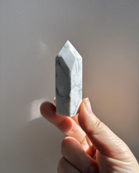 Howlite Tower 68.7g