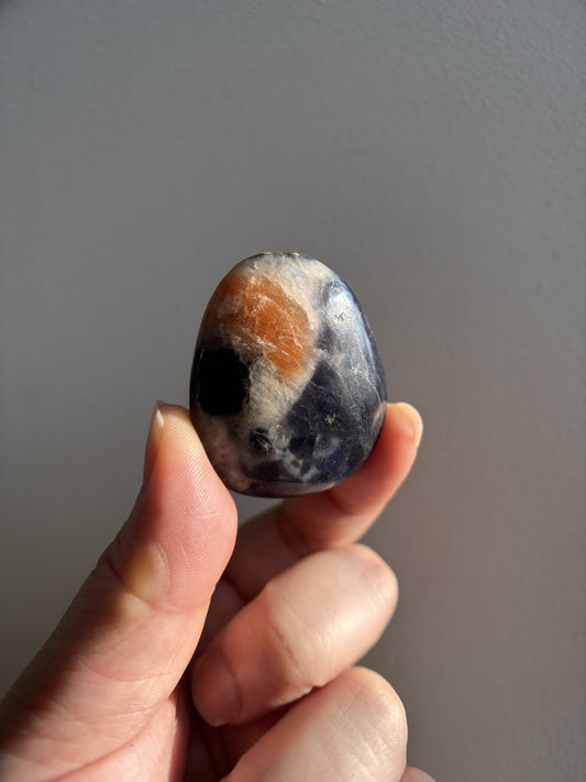 Iolite with Sunstone 23g