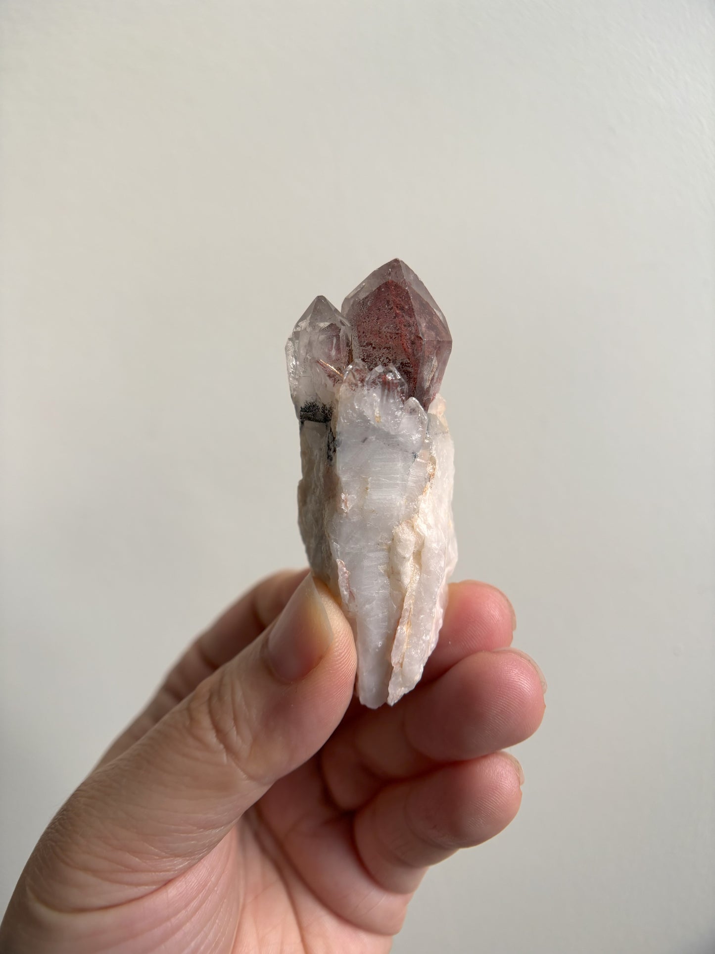 Ishuko Red Phantom Quartz 35g