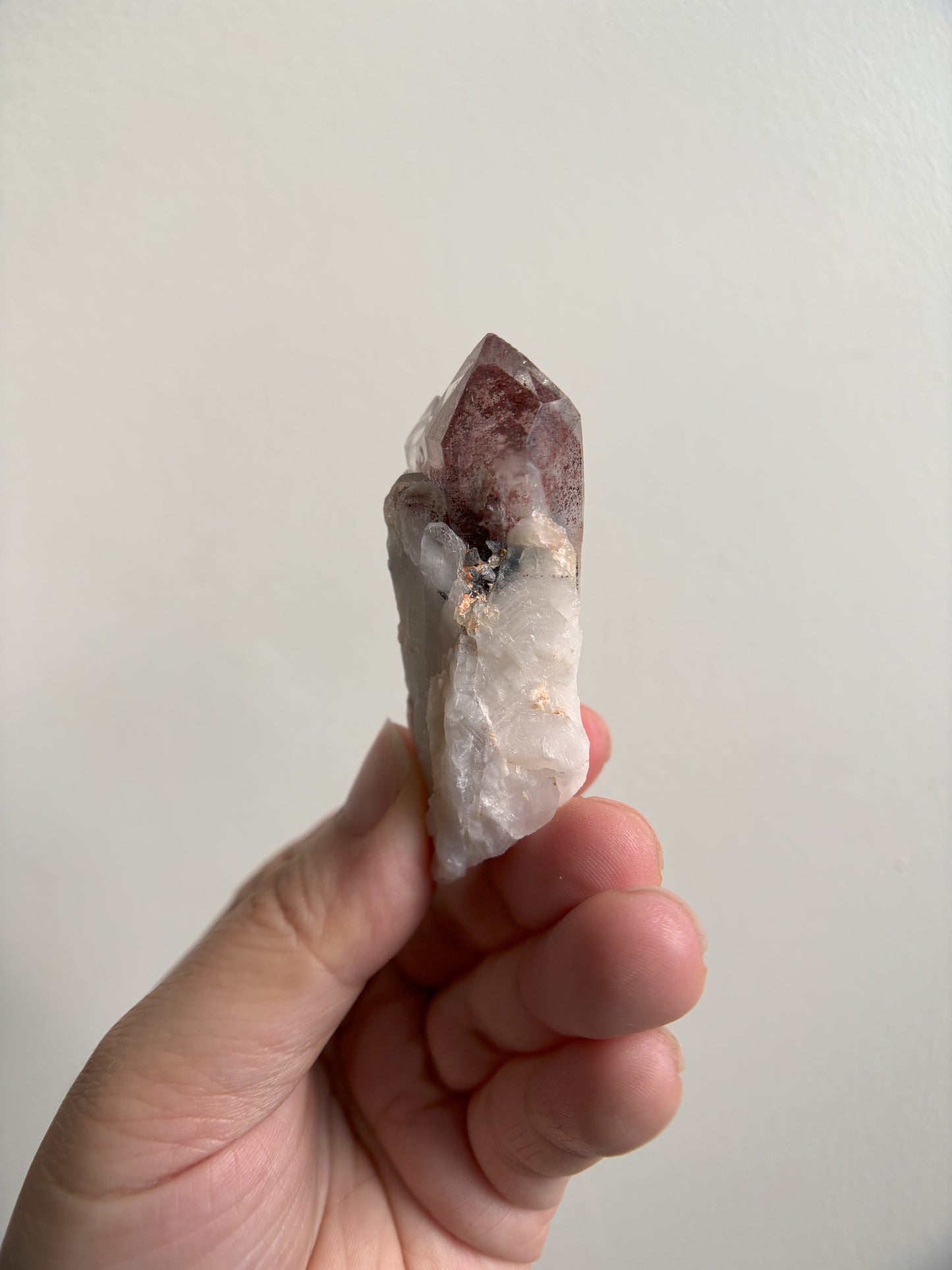 Ishuko Red Phantom Quartz 35g