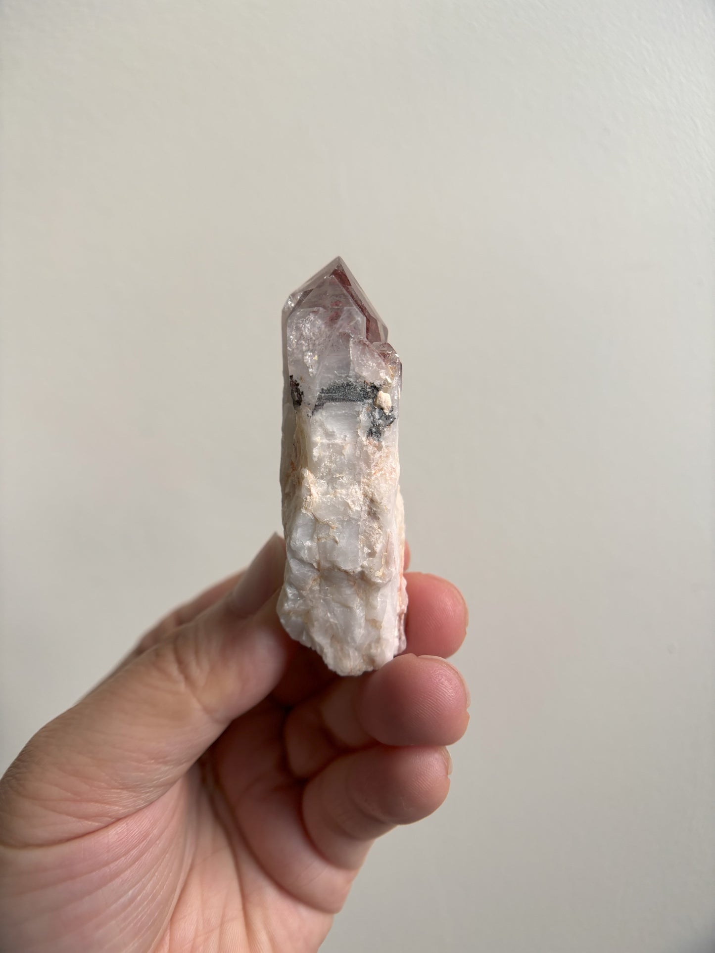 Ishuko Red Phantom Quartz 35g