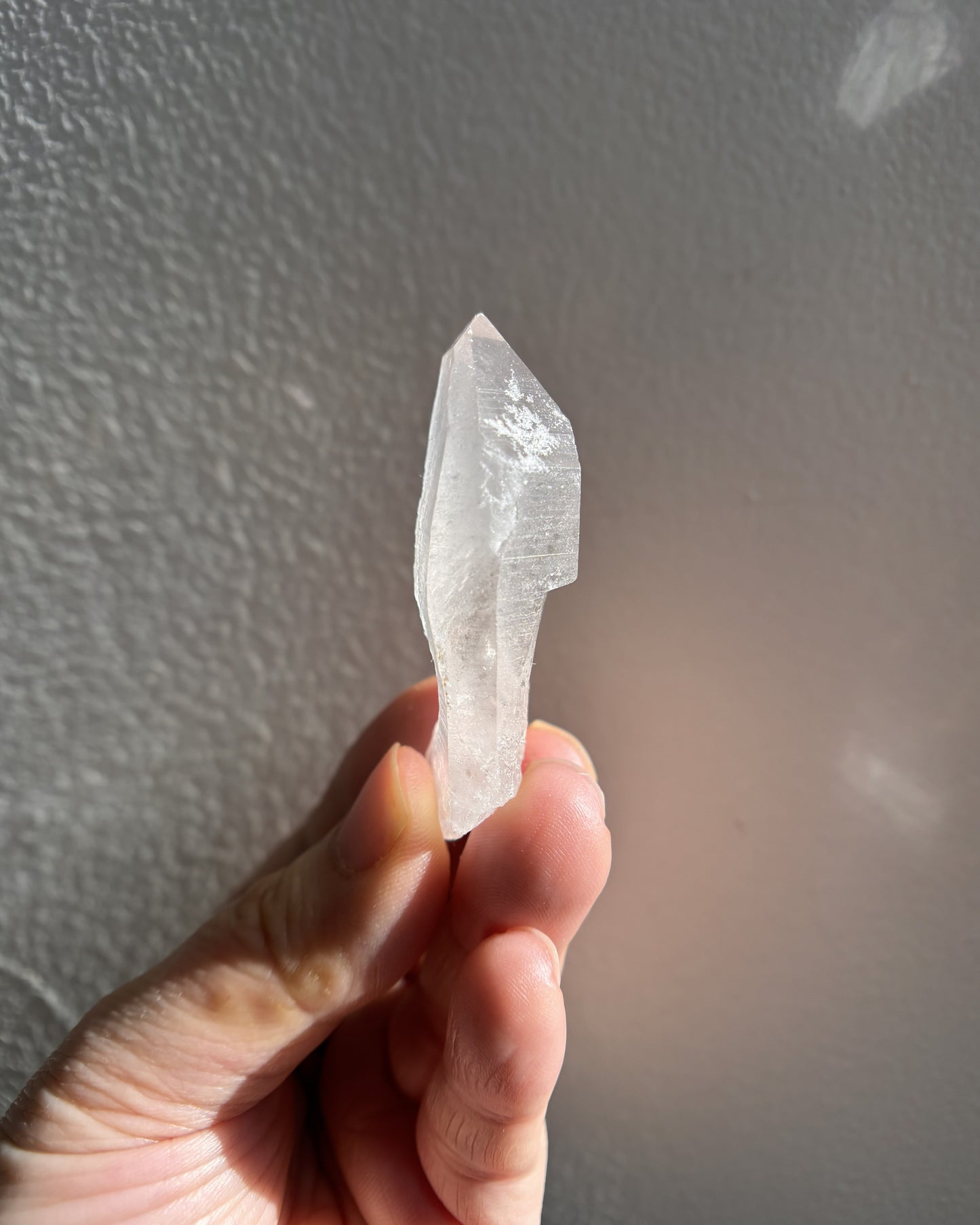 Lemurian Raw Point with Key Formation 27g