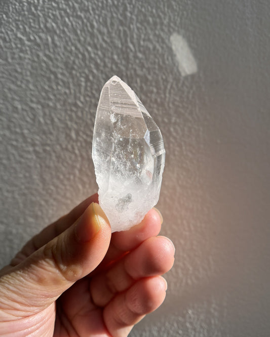 Lemurian Raw Point with Rainbow and Key Formation 38g